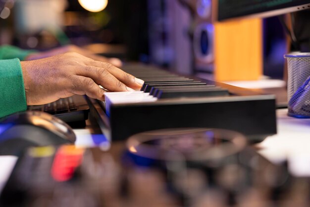 Jak zapewnić bezpieczeństwo podczas transportu pianin?